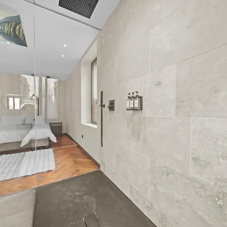 Maison D'architecte Avec Jacuzzi, Quartier Premontres