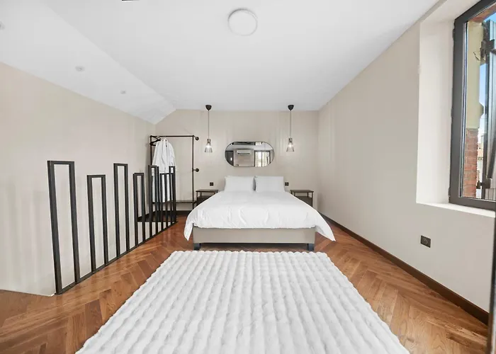 Dom wakacyjny Maison D'architecte Avec Jacuzzi, Quartier Premontres *